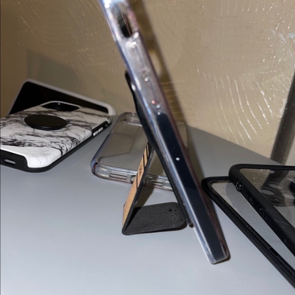 iPhone 12 Pro Max phone cases - Picture 5 of 8